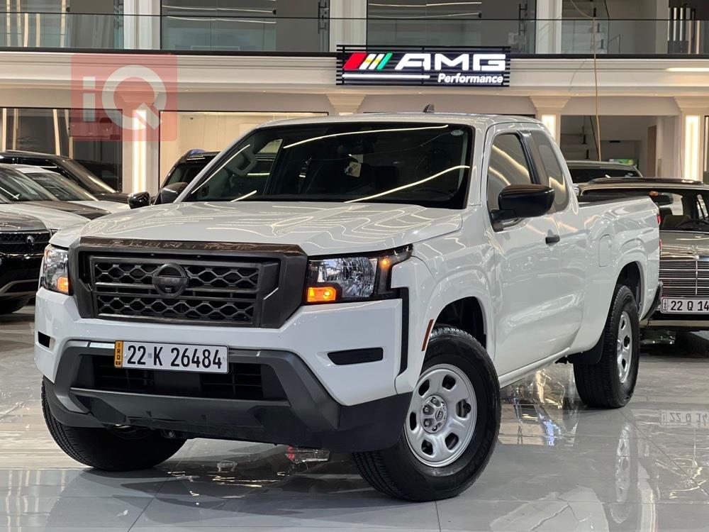 نيسان فرونتر